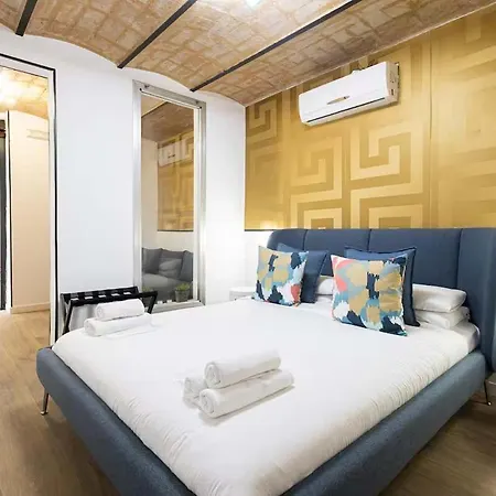 The Collection - Amazing 3 Bedroom With Indoor Pool Apartmán *