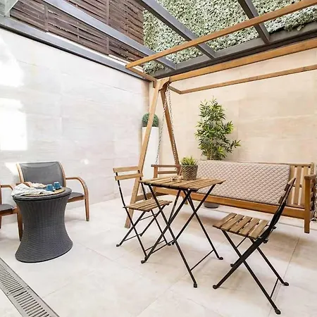The Collection - Amazing 3 Bedroom With Indoor Pool *