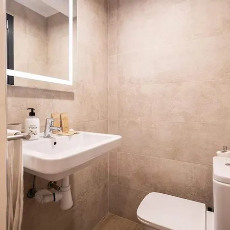 The Collection - Amazing 3 Bedroom With Indoor Pool Barcelona
