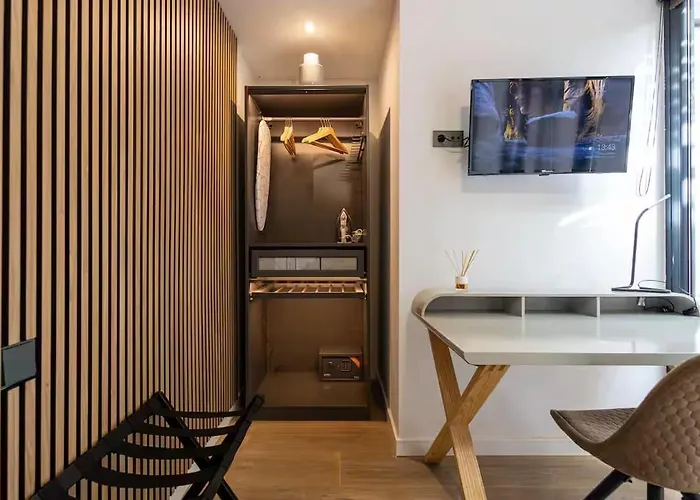 The Collection - Amazing 3 Bedroom With Indoor Pool Апартаменты *