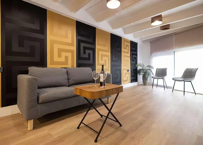 The Collection - Amazing 3 Bedroom With Indoor Pool Апартаменты *