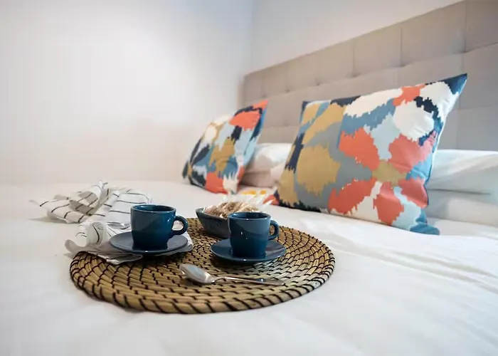 Апартаменты The Collection - Amazing 3 Bedroom With Indoor Pool Барселона